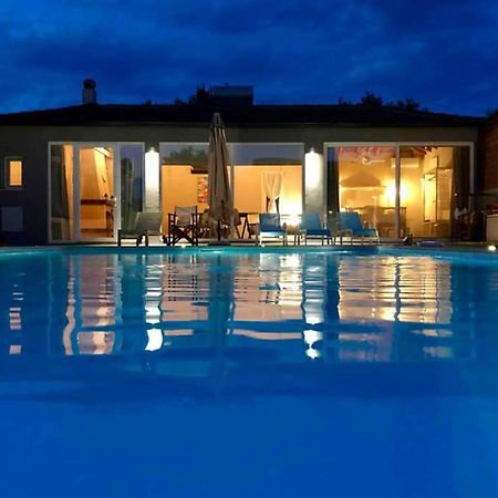 Villa Sunlit Pool House Posidhonía Esterno foto