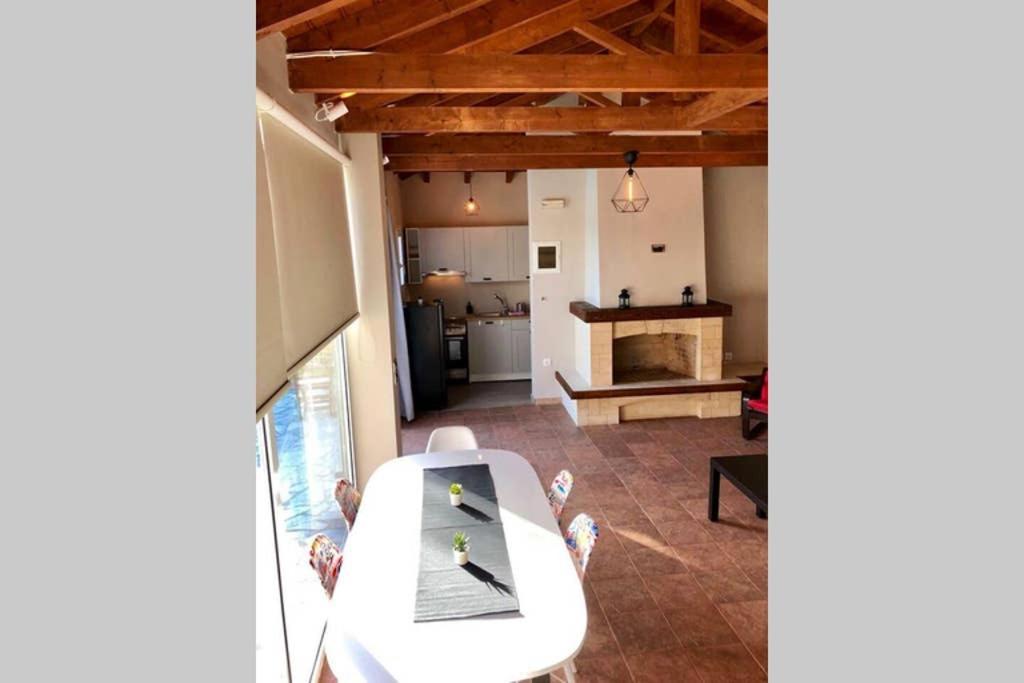 Villa Sunlit Pool House Posidhonía Esterno foto