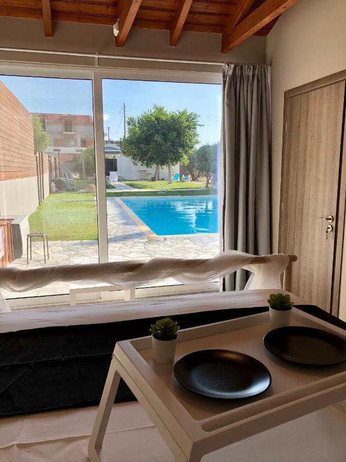 Villa Sunlit Pool House Posidhonía Esterno foto