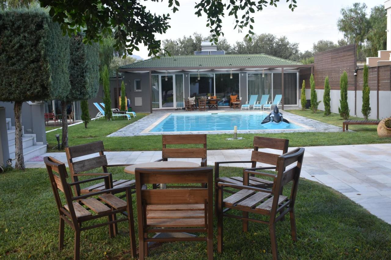 Villa Sunlit Pool House Posidhonía Esterno foto